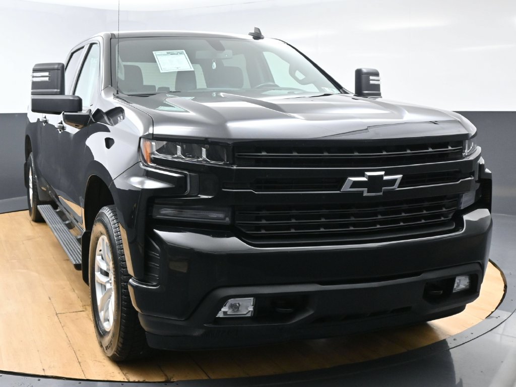 Used 2021 Chevrolet Silverado 1500 RST w/ Max Trailering Package AWD/4WD image 3