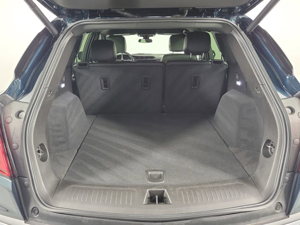 Certified 2024 Cadillac XT5 Luxury FWD image 8