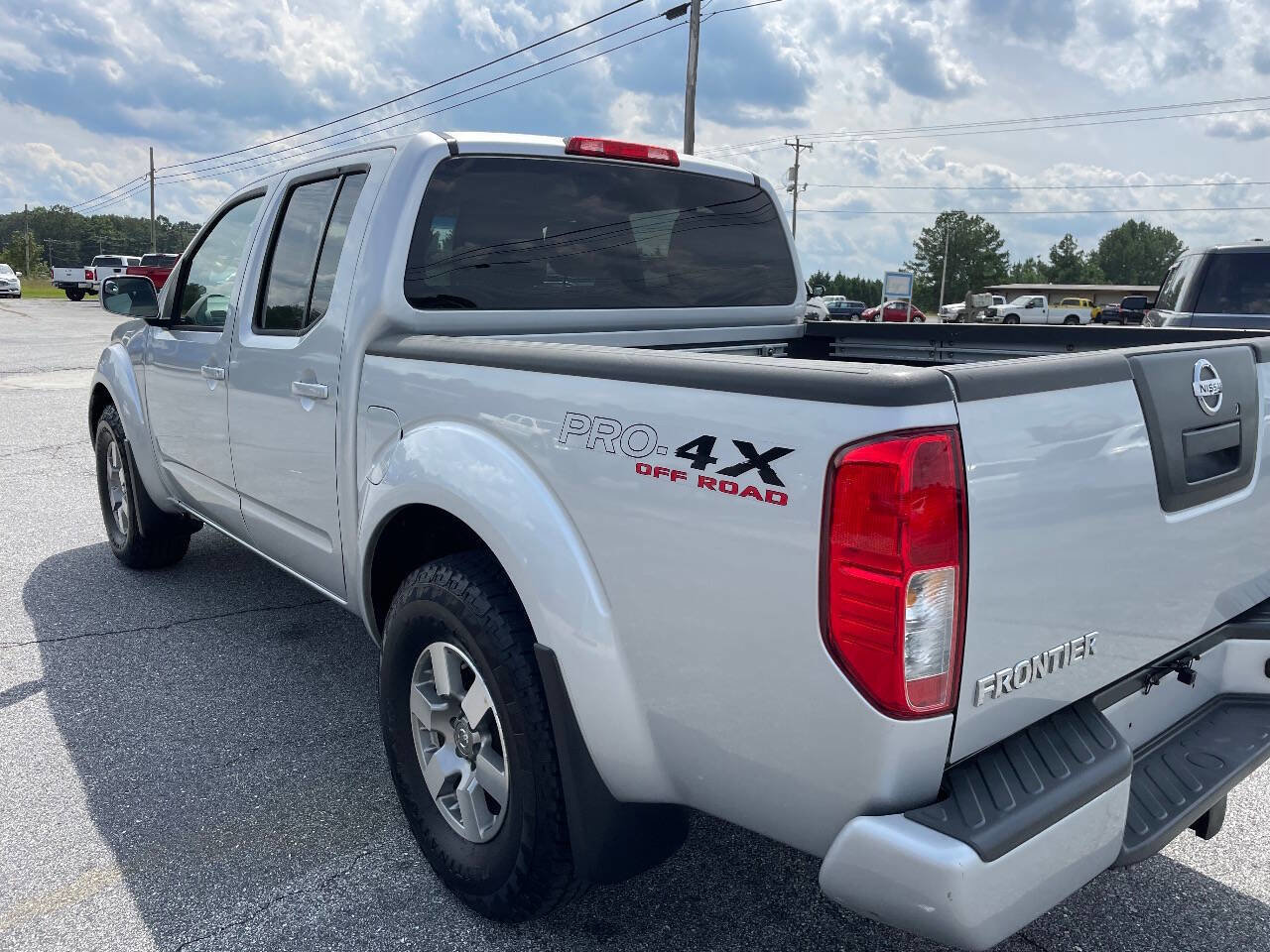 Used 2012 Nissan Frontier PRO-4X image 6