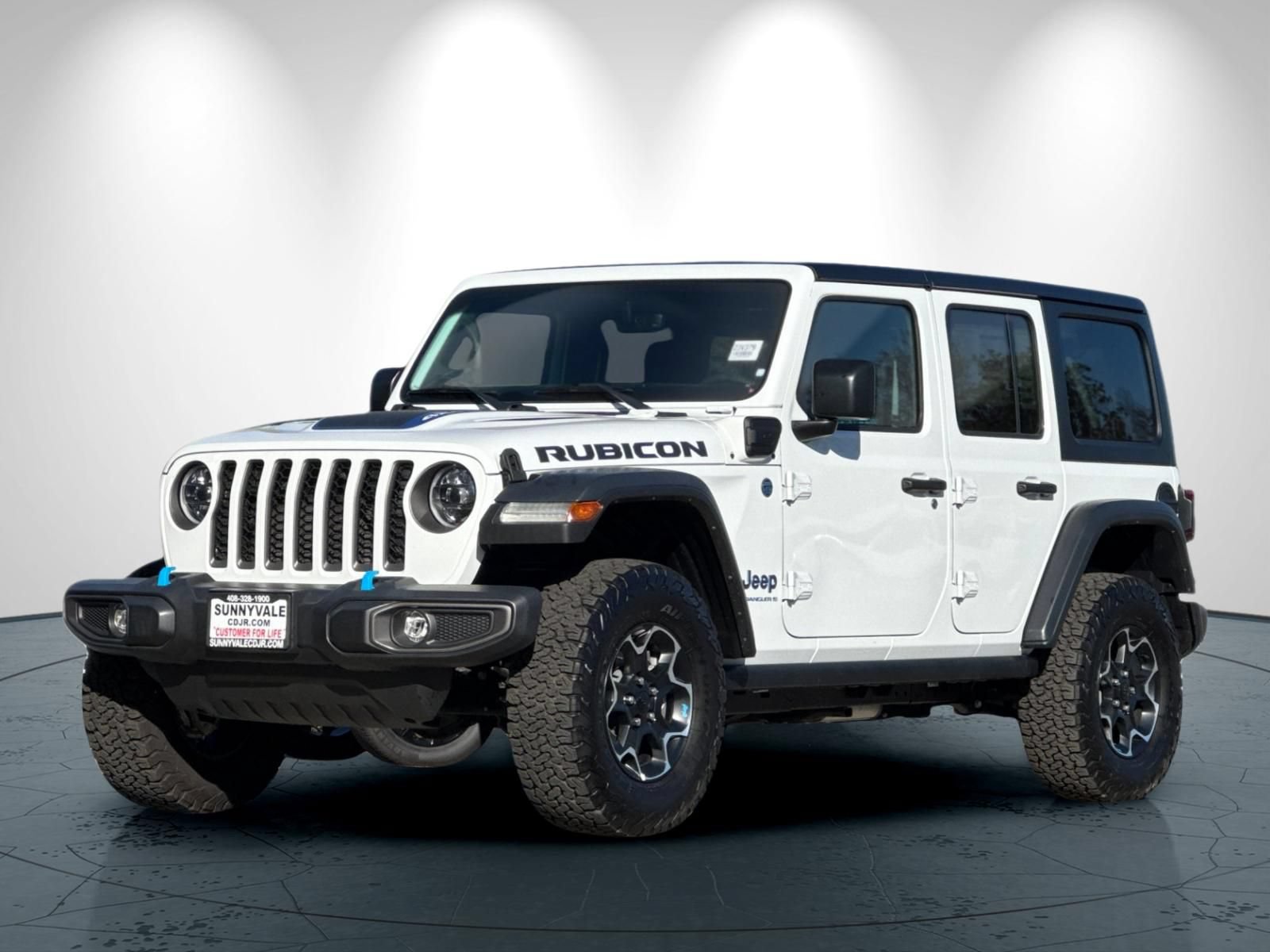 New 2023 Jeep Wrangler Unlimited Rubicon 4xe w/ Cold Weather Group AWD/4WD image 8