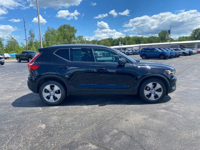 Used 2019 Volvo XC40 T5 Momentum AWD/4WD image 10