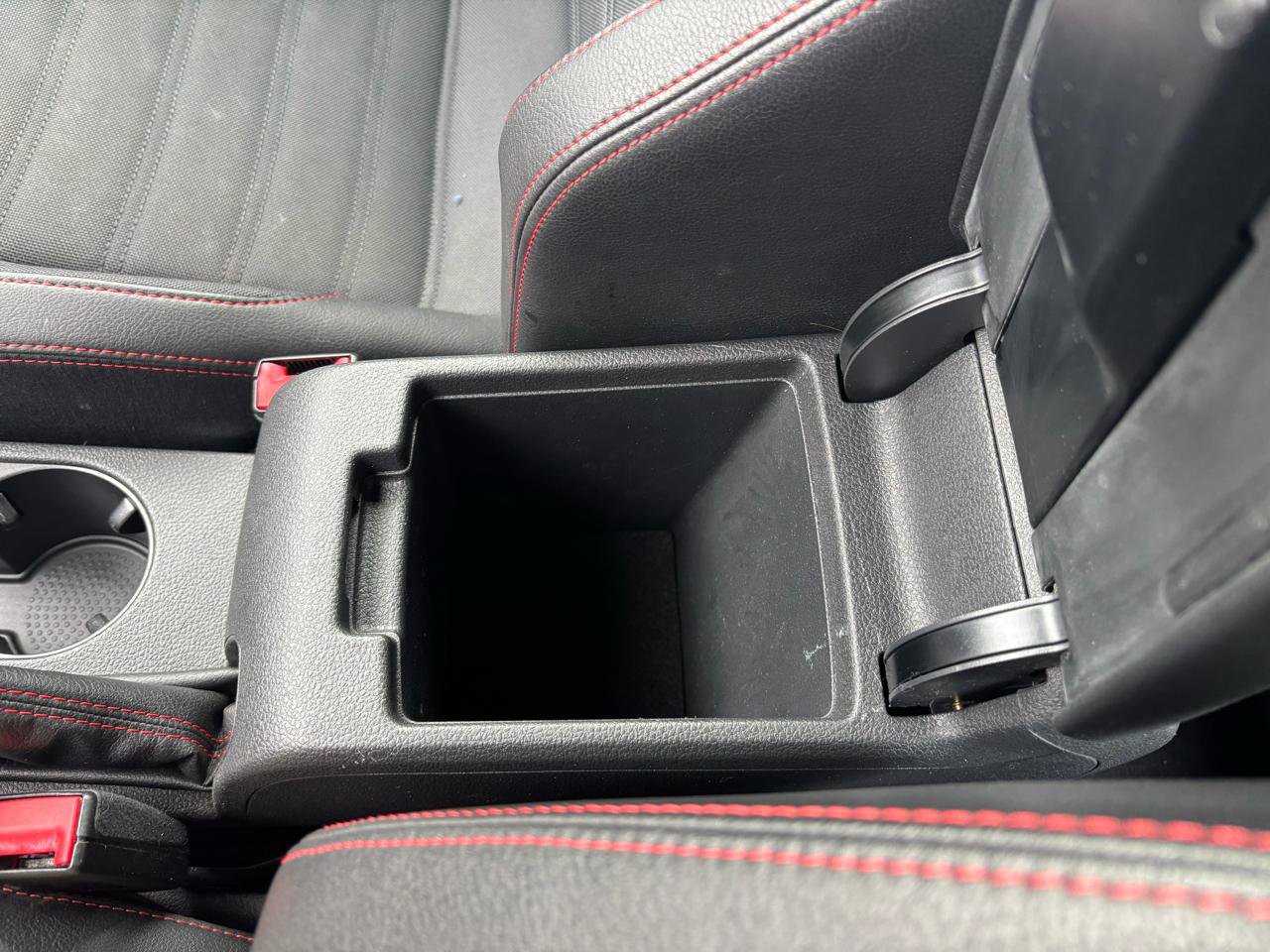 Used 2013 Volkswagen Jetta GLI image 27