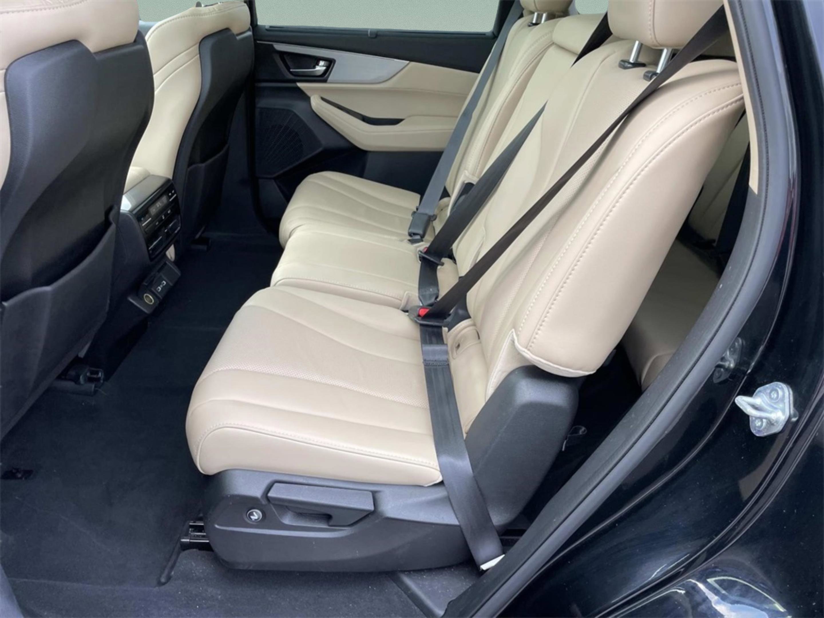 Used 2023 Acura MDX FWD w/ Technology Package image 12