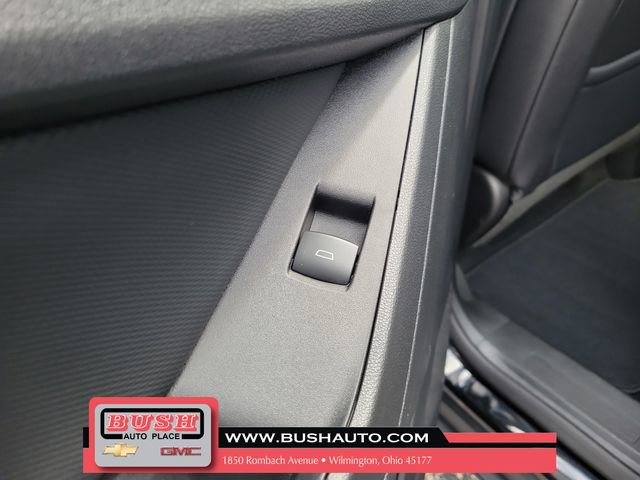 Used 2026 Chevrolet Equinox LT w/ Convenience Package II FWD image 17