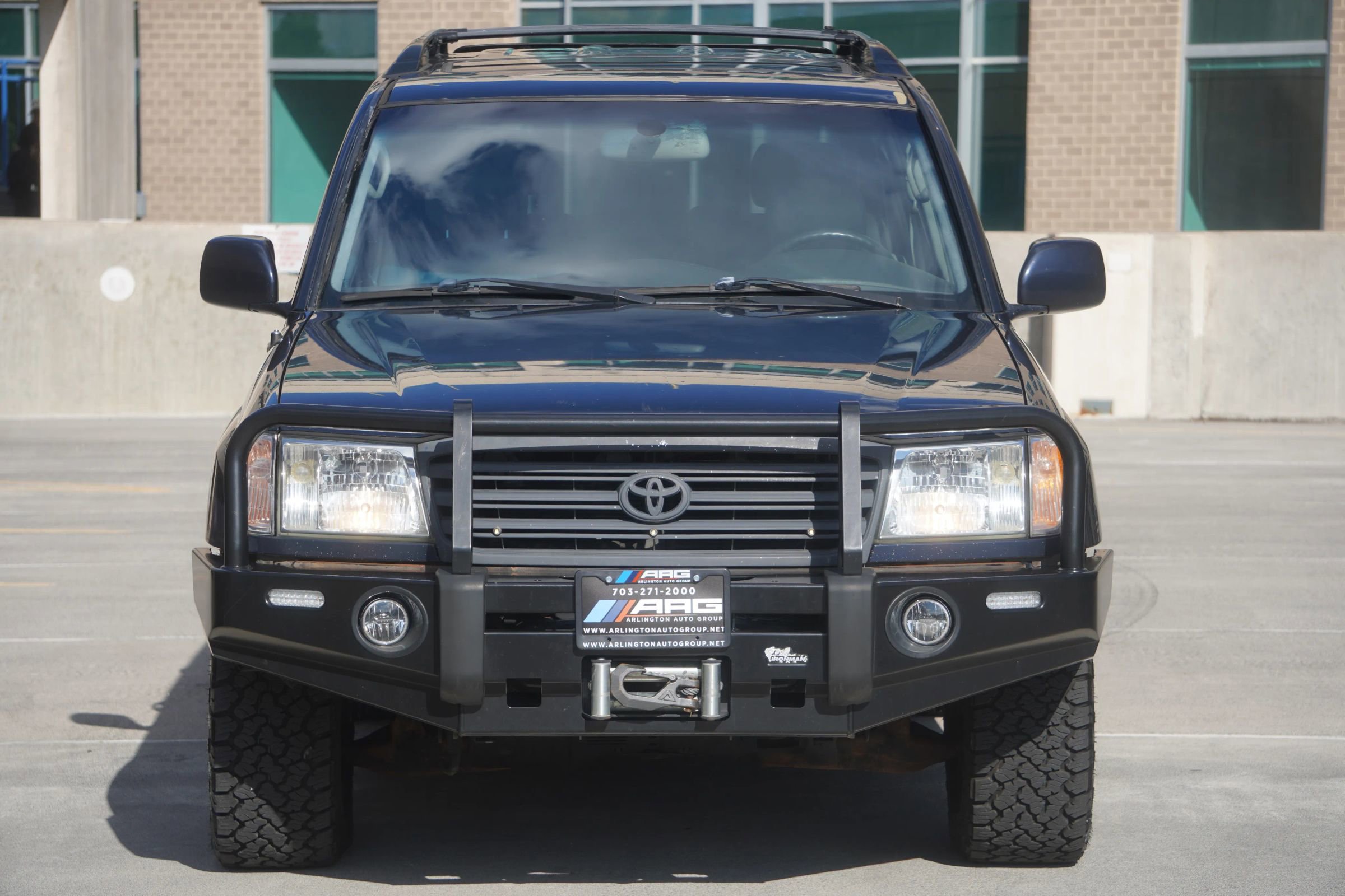Used 2004 Toyota Land Cruiser AWD/4WD image 19