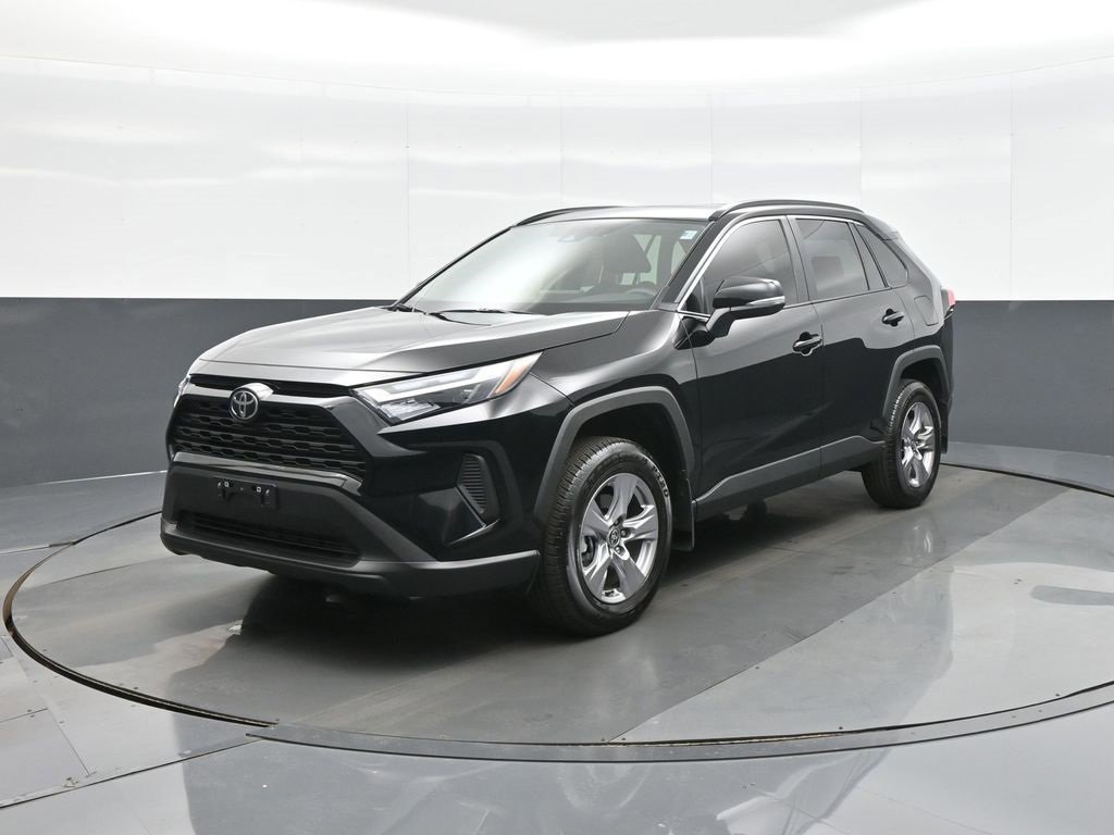 Certified 2025 Toyota RAV4 XLE image 3
