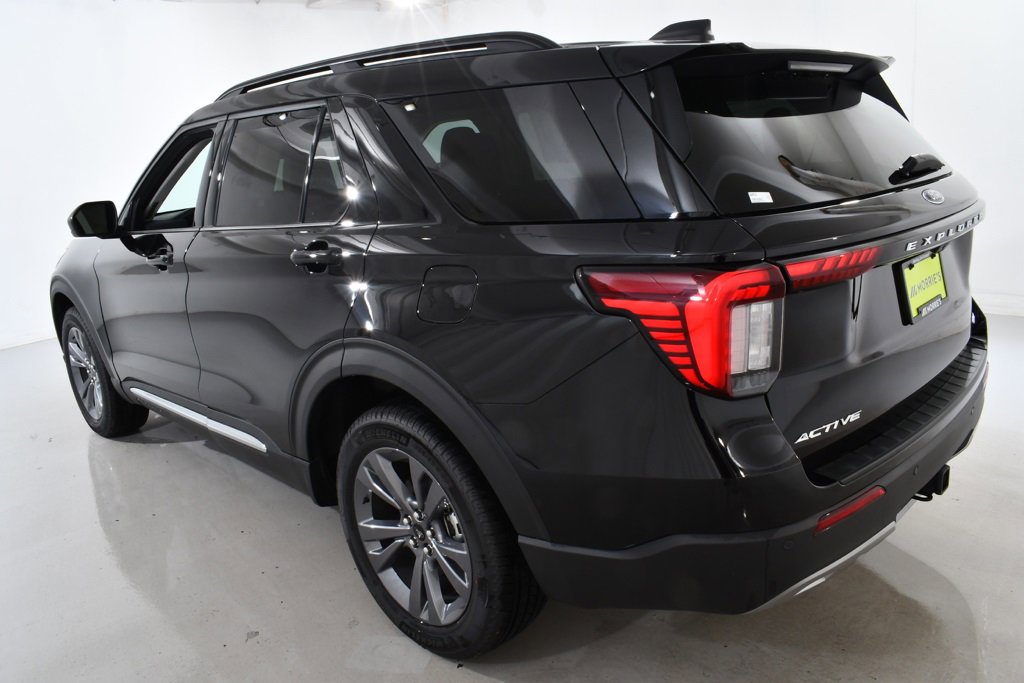 New 2025 Ford Explorer Active w/ Active Comfort Package image 15
