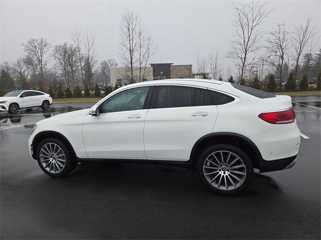 Used 2022 Mercedes-Benz GLC 300 4MATIC Coupe image 6