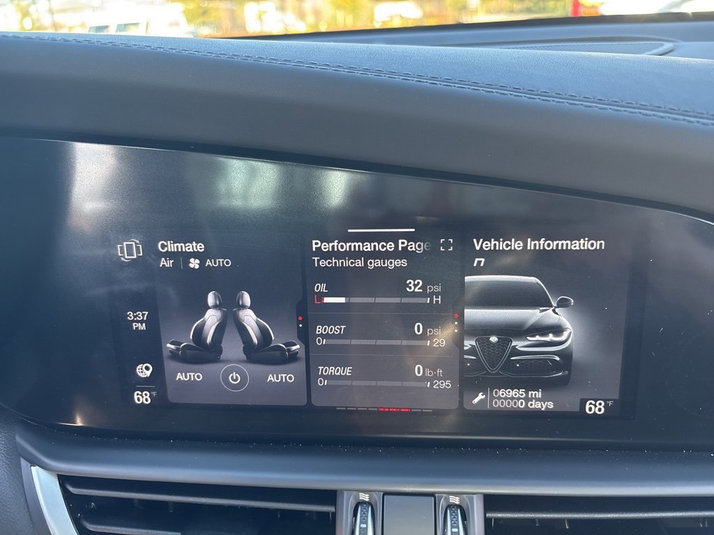 Used 2024 Alfa Romeo Giulia Ti image 36