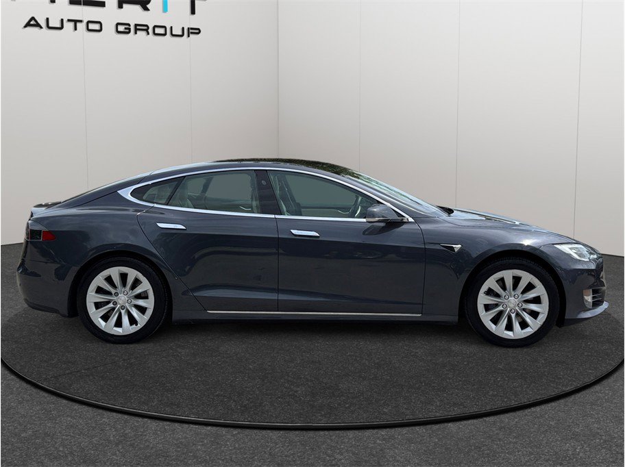 Used 2018 Tesla Model S 100D image 9