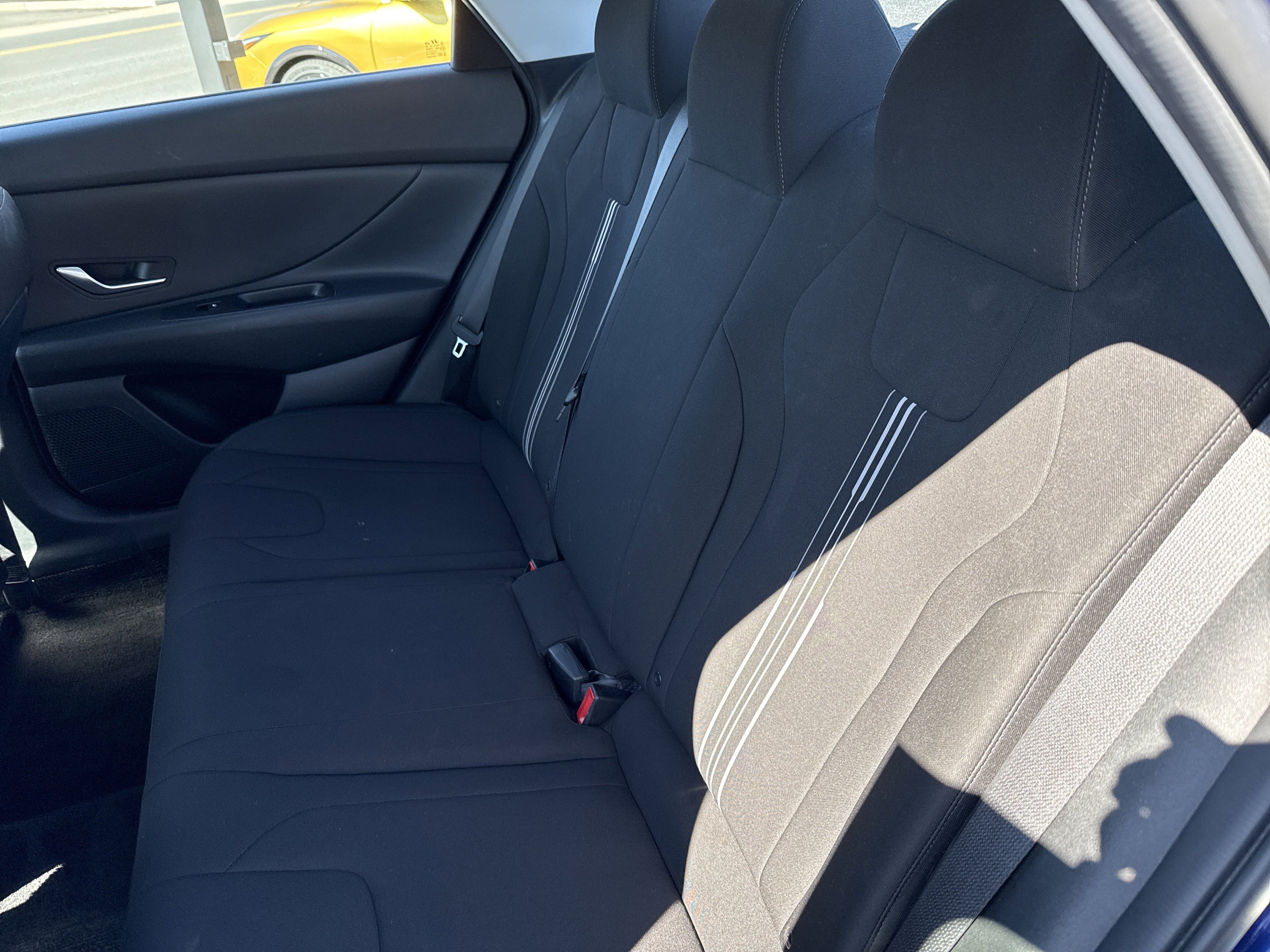 Used 2023 Hyundai Elantra SEL w/ Preferred Accessory Package FWD image 13