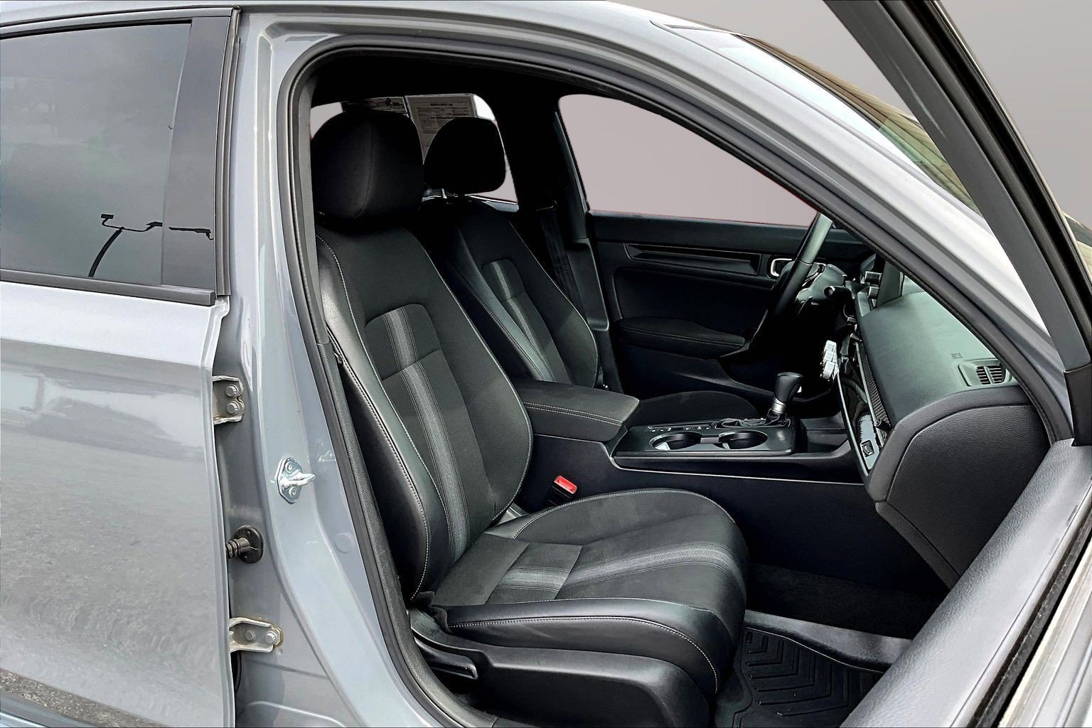 Used 2025 Honda Civic Sport image 7