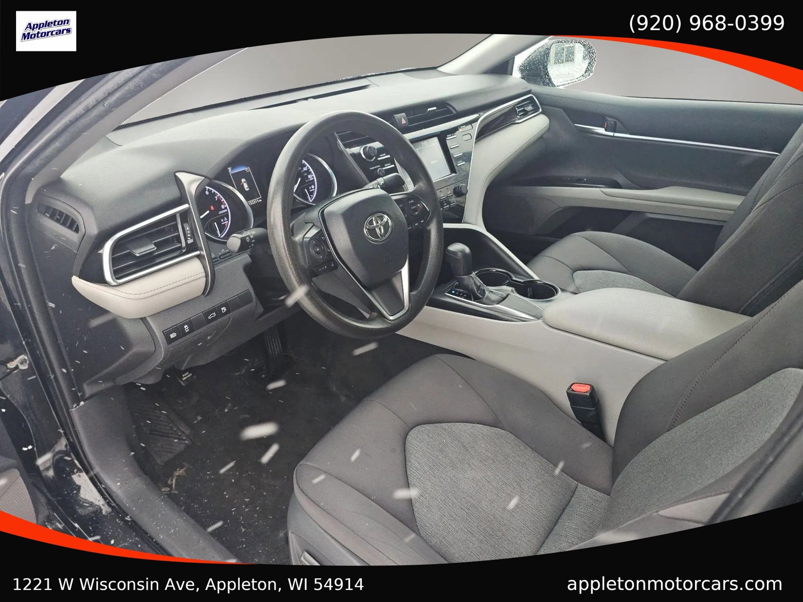 Used 2018 Toyota Camry LE image 11