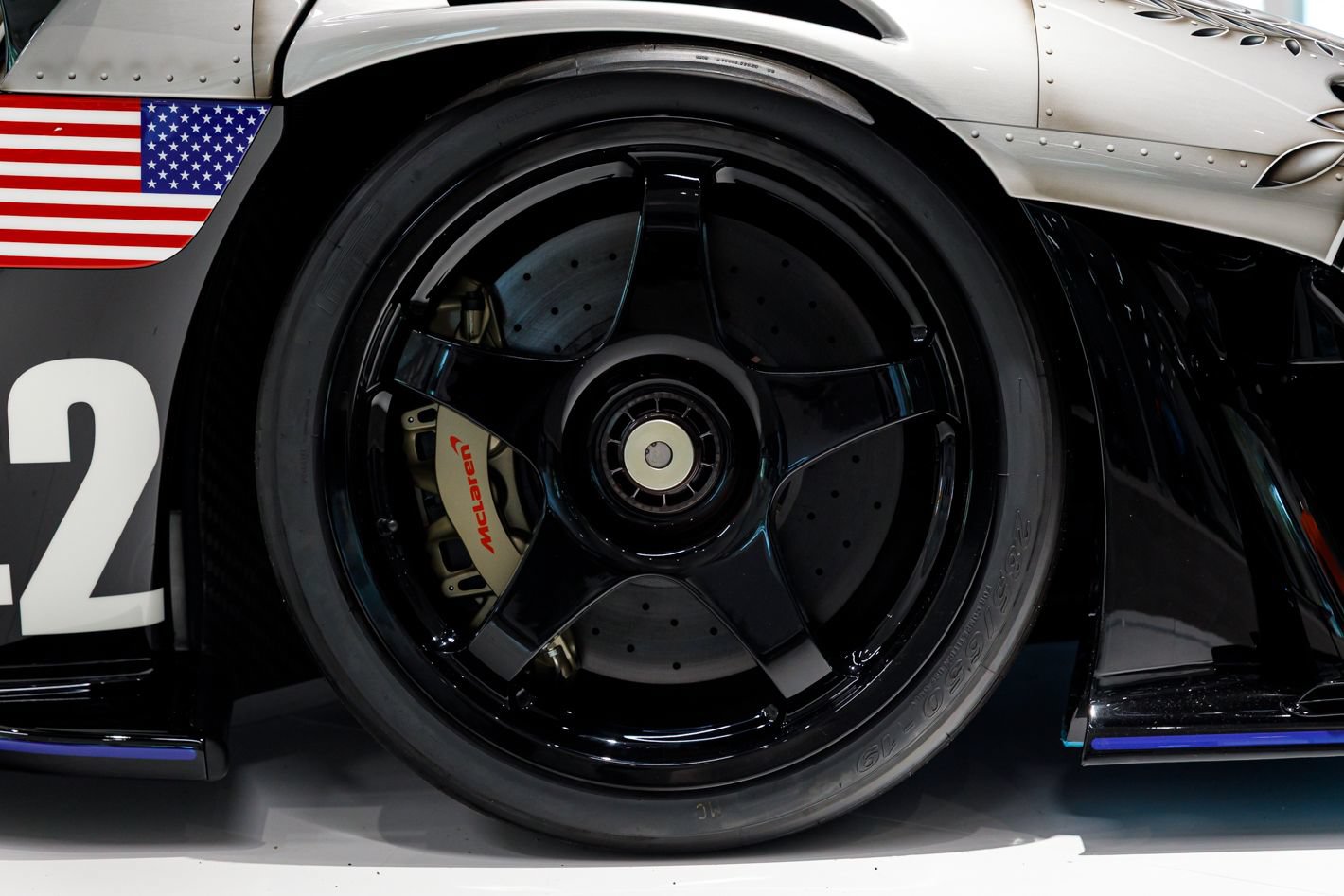 Used 2020 McLaren Senna RWD image 39