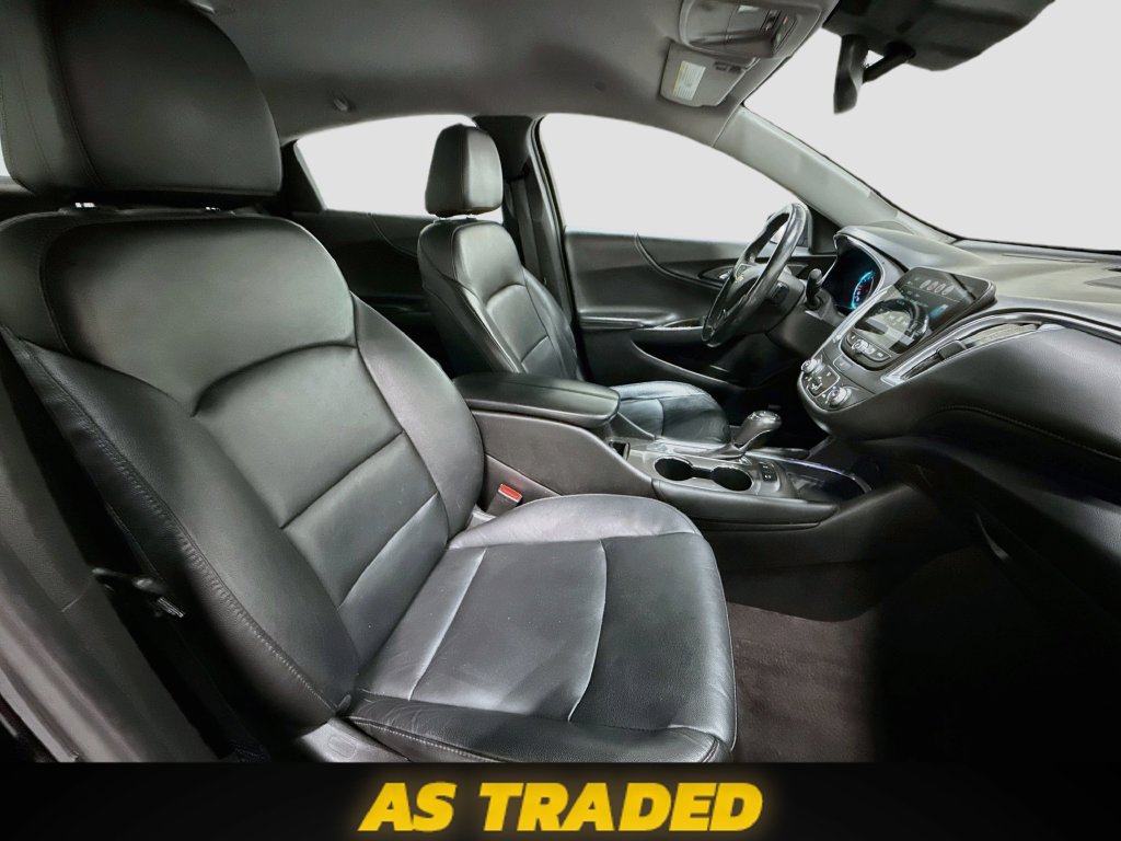 Used 2018 Chevrolet Malibu LT w/ Leather Package FWD image 30