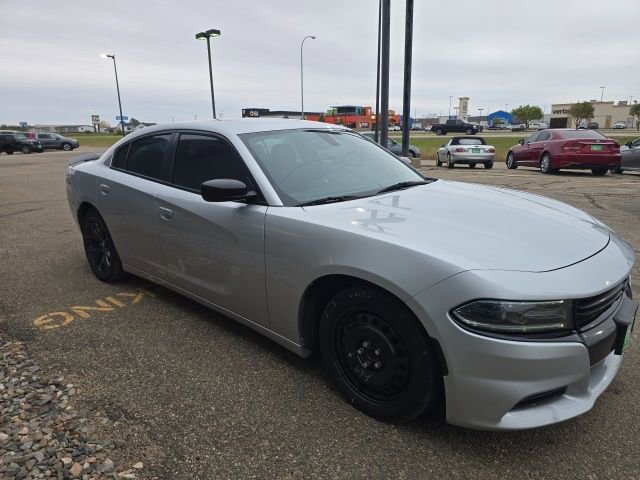 Used 2020 Dodge Charger SXT w/ Blacktop Package image 4