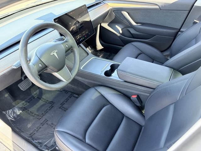 Used 2023 Tesla Model 3 Standard Range image 5