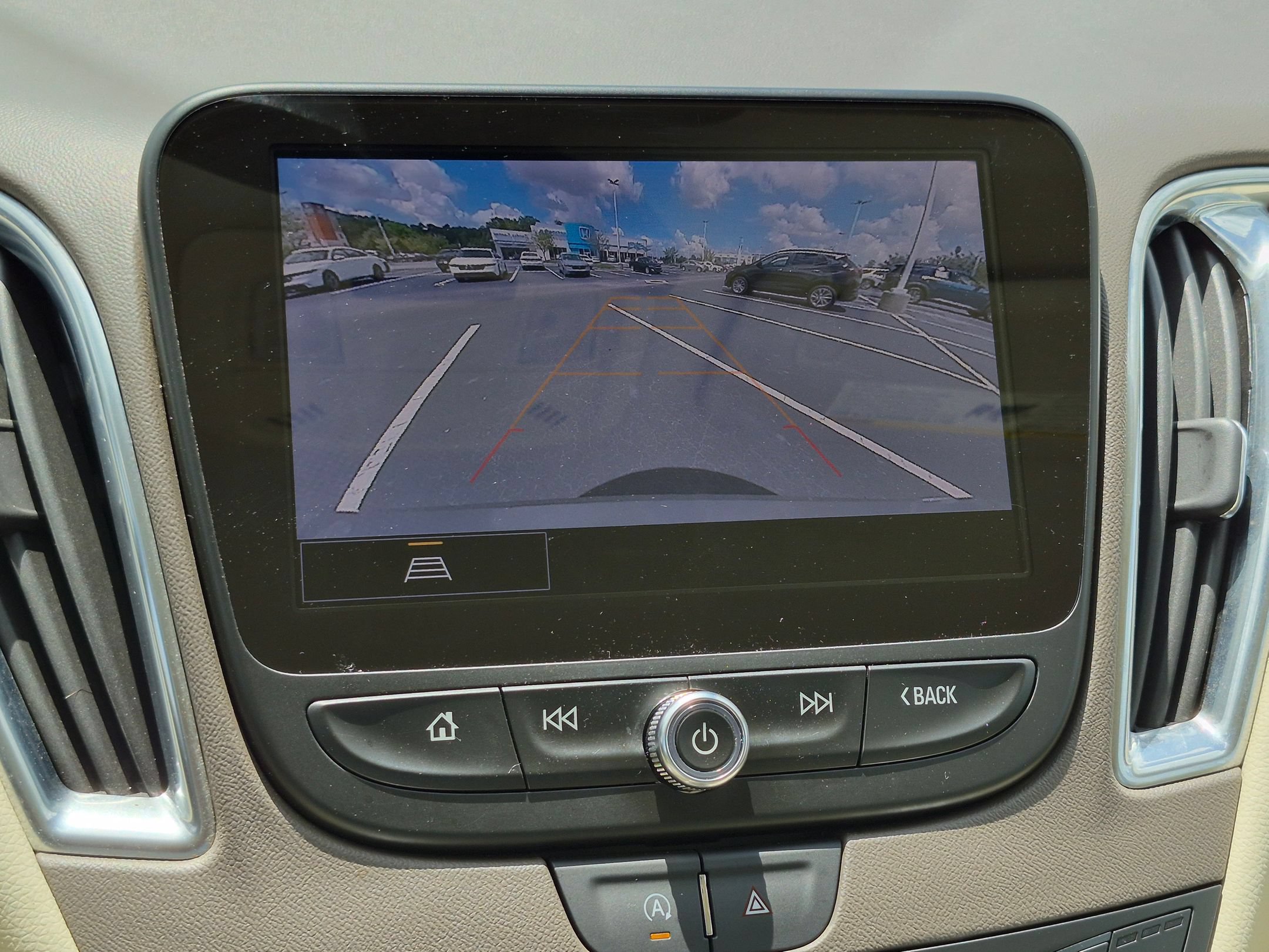 Used 2024 Chevrolet Malibu LT FWD image 24