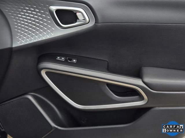 Certified 2025 Kia Soul S image 8