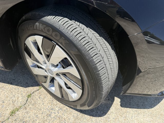 Used 2025 Nissan Altima 2.5 S FWD image 5