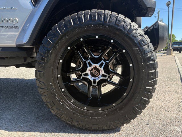 Used 2020 Jeep Wrangler Unlimited Sahara AWD/4WD image 17