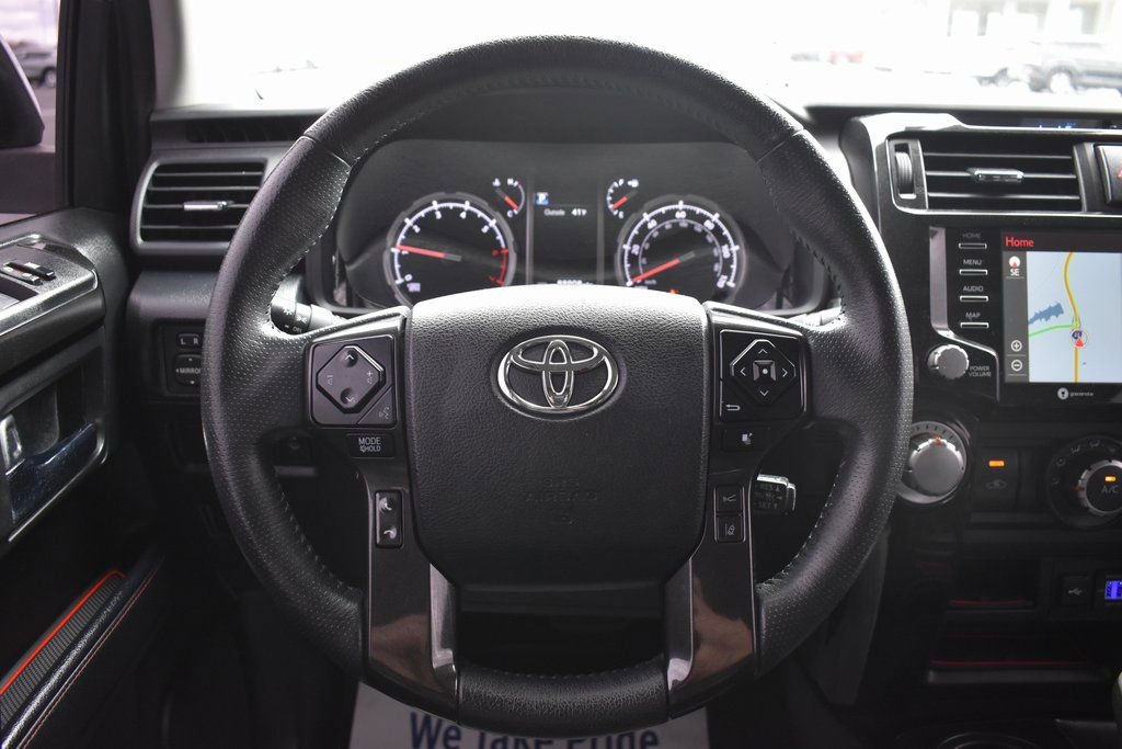 Used 2022 Toyota 4Runner TRD Off-Road Premium w/ Moonroof Package AWD/4WD image 19