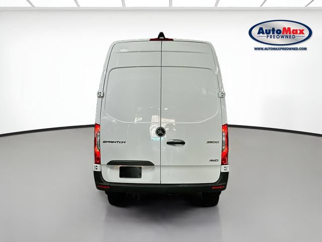 Used 2025 Mercedes-Benz Sprinter 2500 image 8