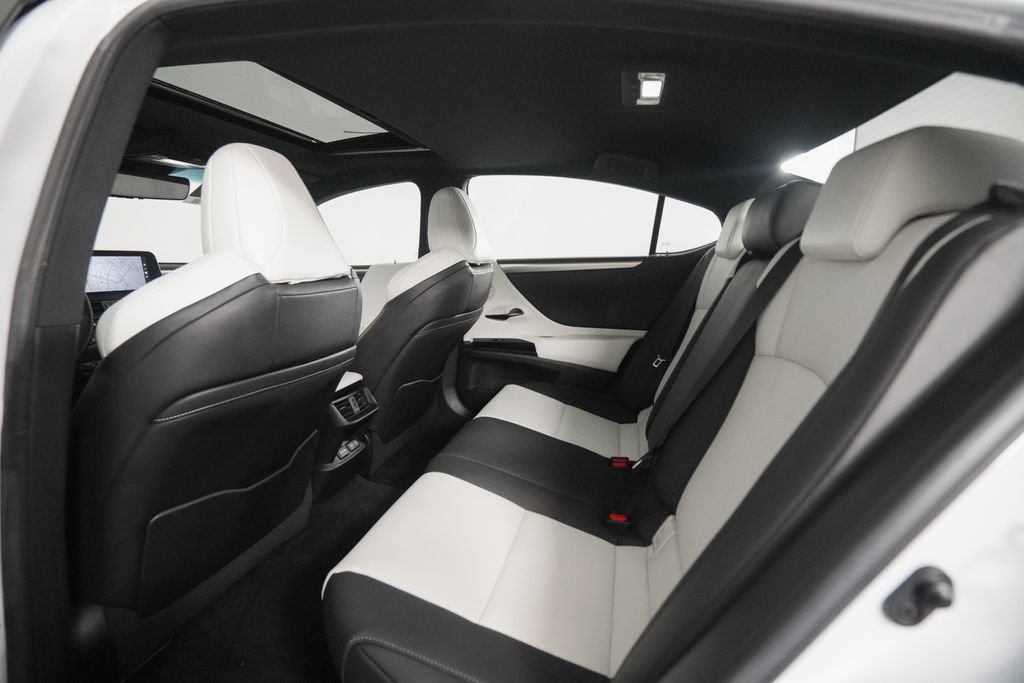 Certified 2022 Lexus ES 300h F Sport w/ Accessory Package image 13