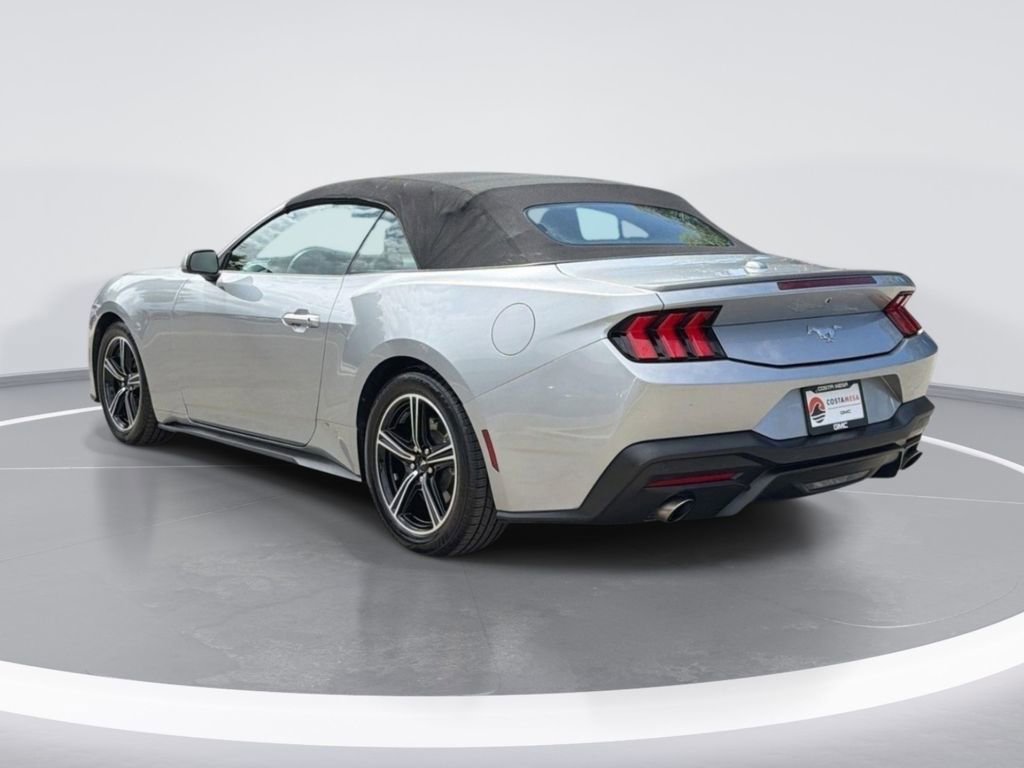 Used 2024 Ford Mustang Premium RWD image 5