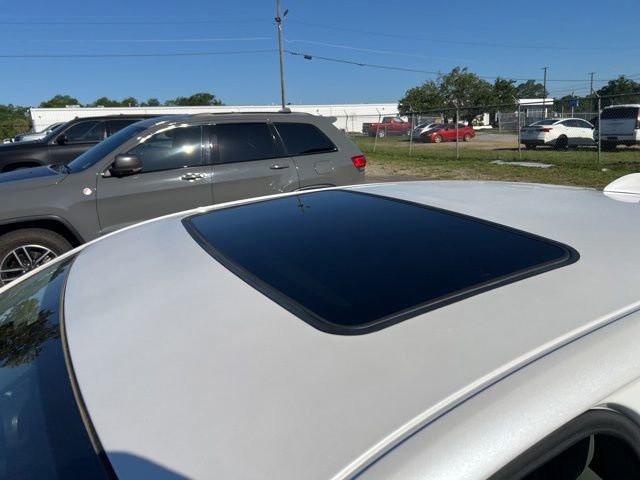 Used 2016 Chevrolet Impala LT w/ Convenience Package FWD image 16