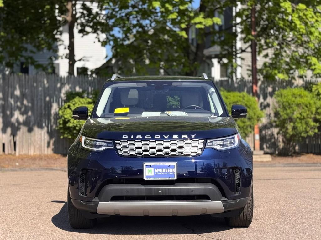 Used 2022 Land Rover Discovery S AWD/4WD image 9
