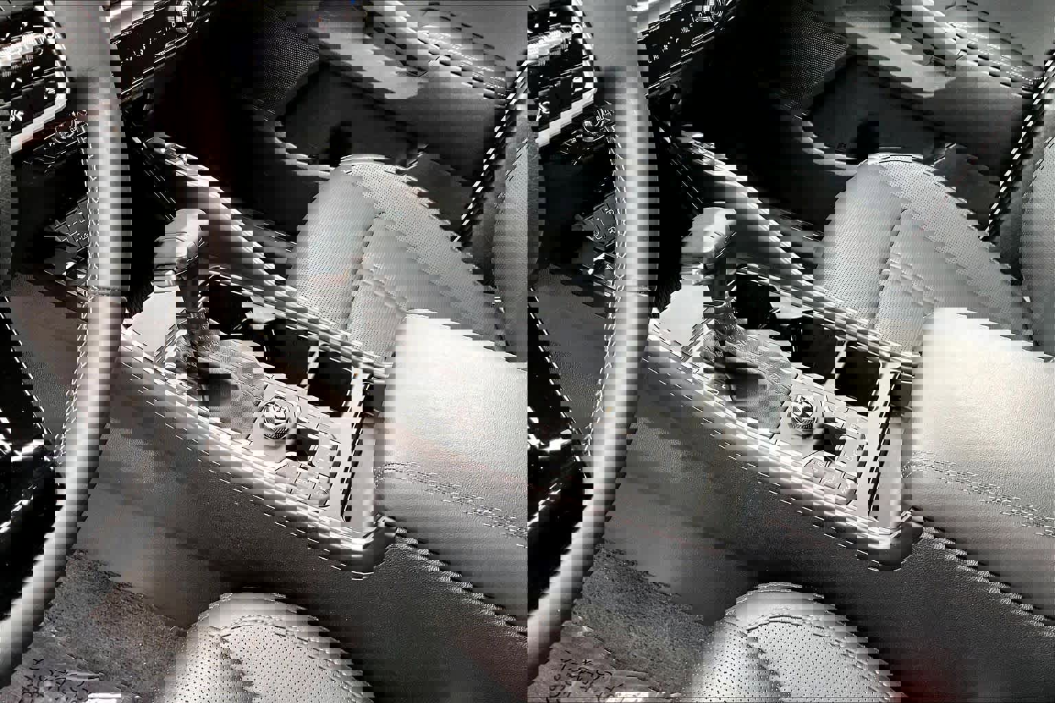 Used 2024 Kia Sorento EX w/ Panoramic Sunroof Package image 15