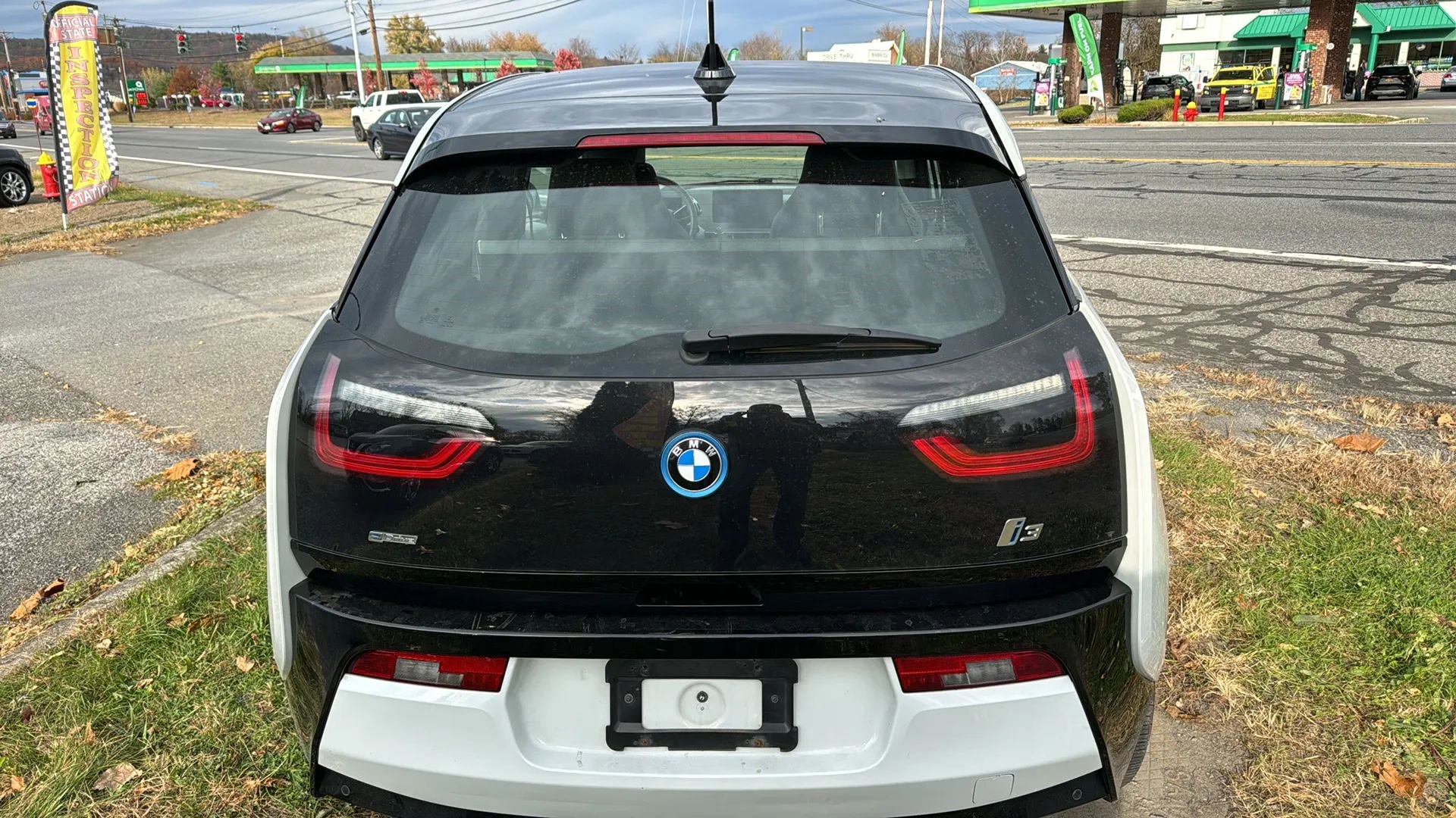 Used 2015 BMW i3 w/ Range Extender image 10