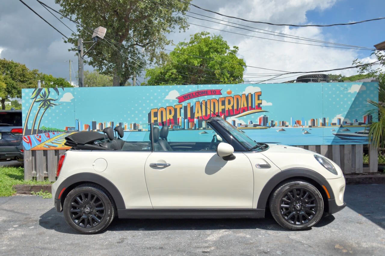 Used 2018 MINI Cooper Cooper 2dr Convertible image 30