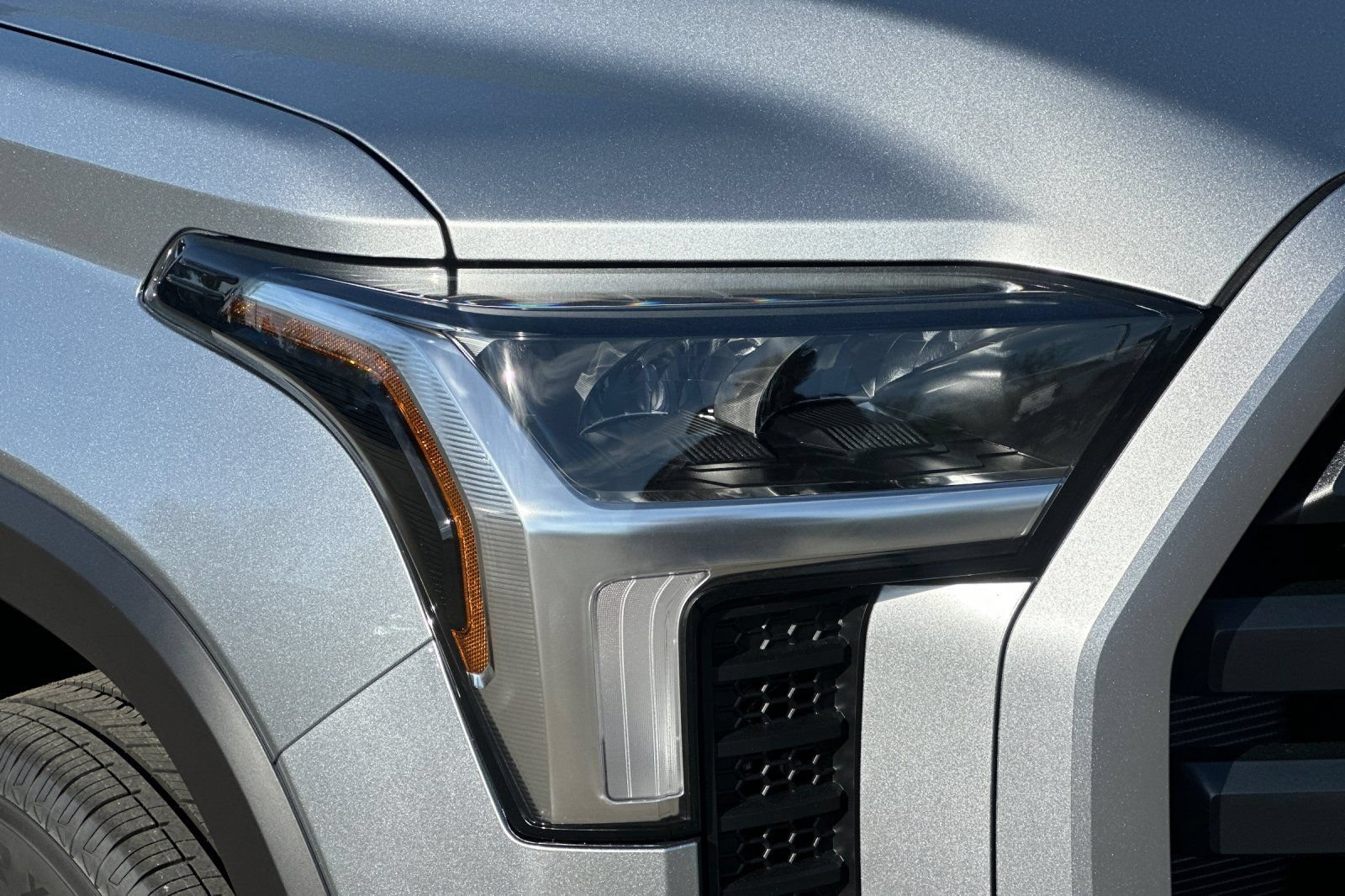 New 2026 Toyota Tundra SR5 AWD/4WD image 30
