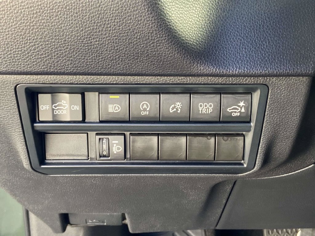 Used 2023 Toyota Tundra SR5 w/ SR5 Convenience Package AWD/4WD image 25