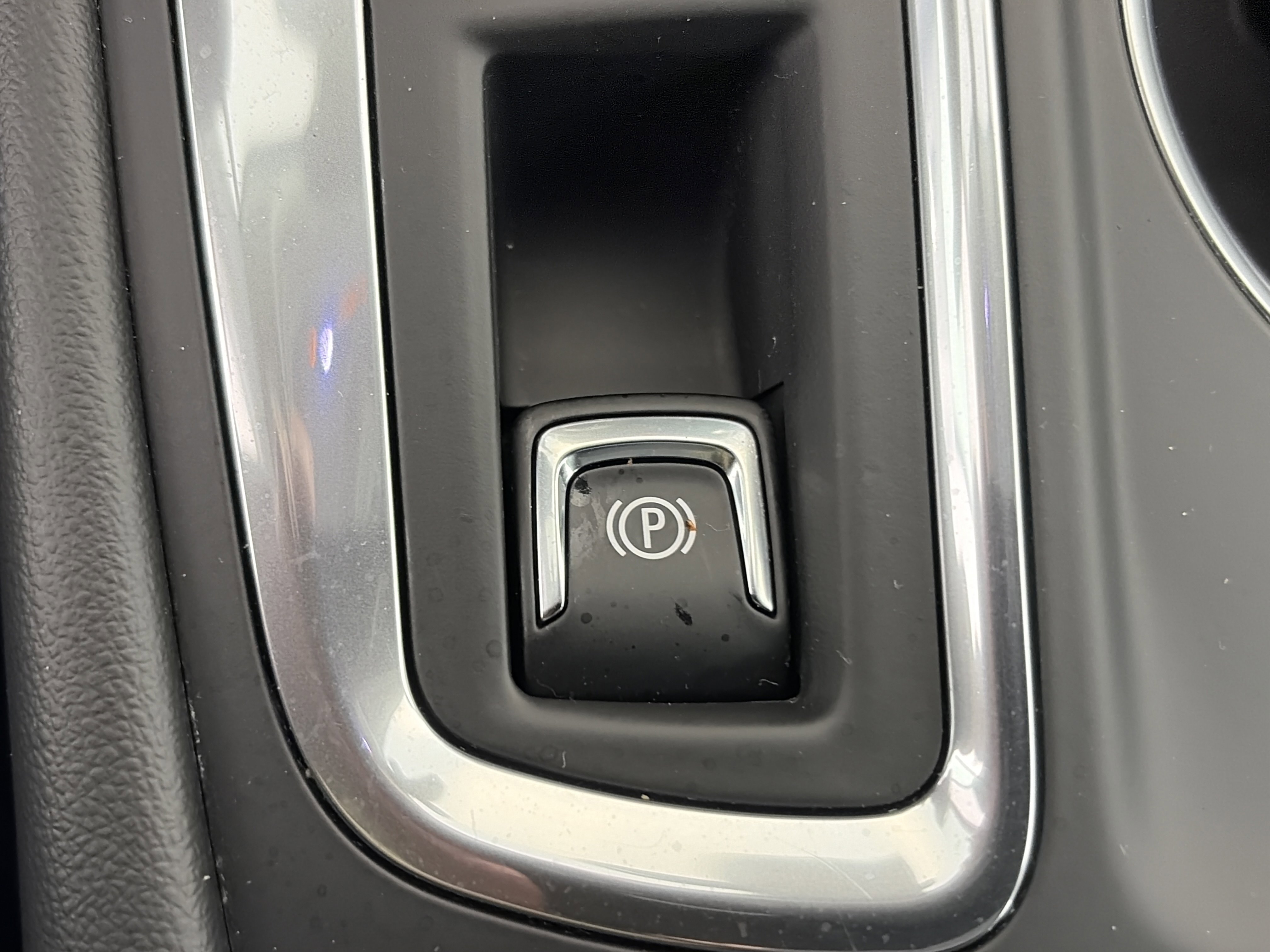 Certified 2021 Chevrolet Equinox LS image 25