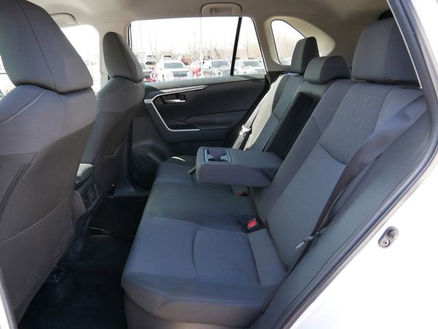 Used 2025 Toyota RAV4 XLE AWD/4WD image 11