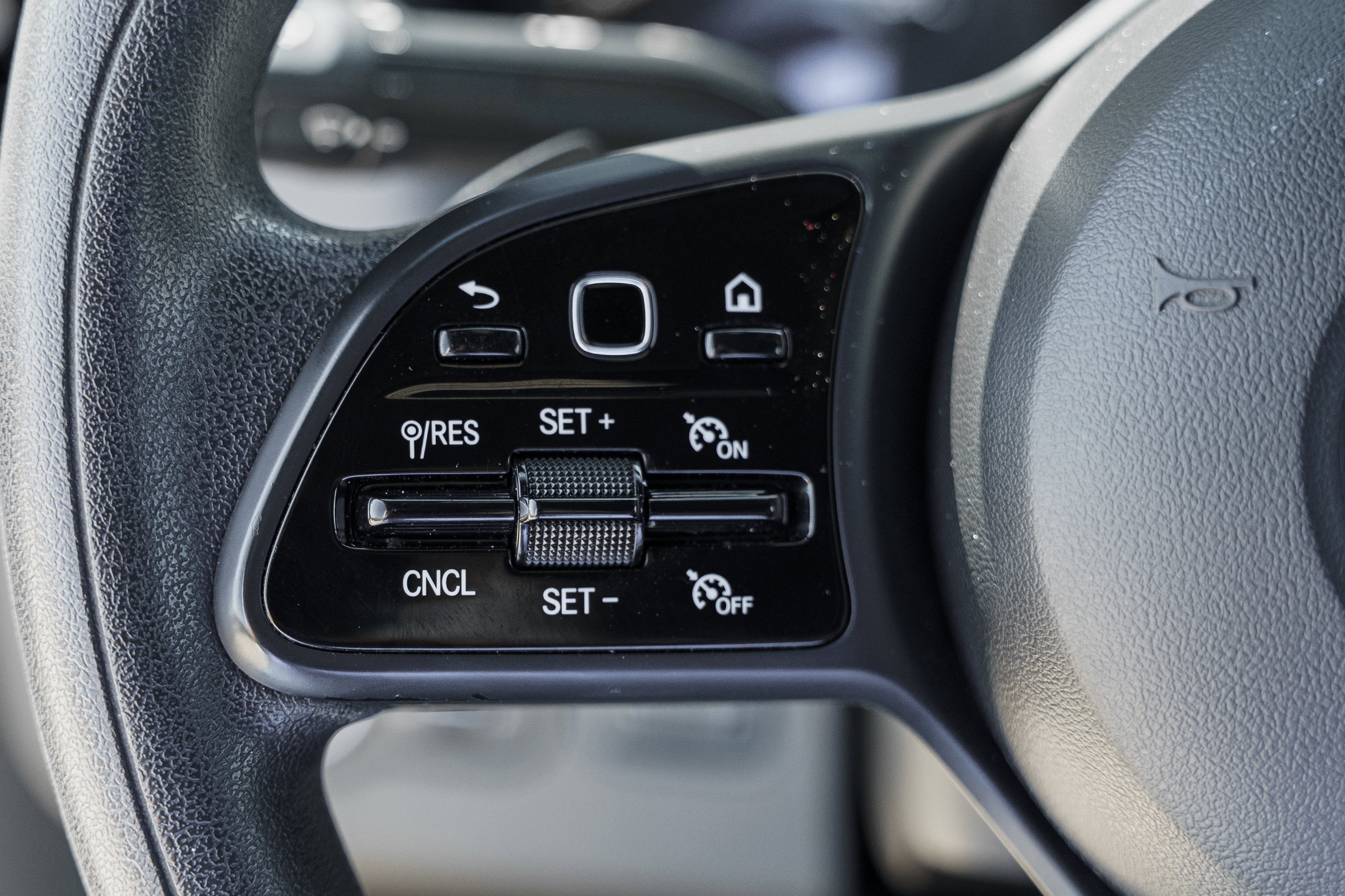 Used 2020 Mercedes-Benz Sprinter 2500 image 15