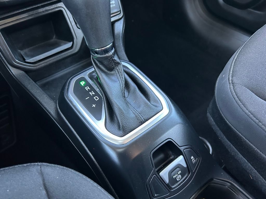 Certified 2018 Jeep Renegade Altitude image 13