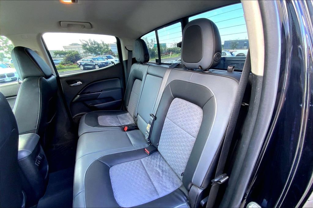 Used 2017 Chevrolet Colorado Z71 w/ Z71 Midnight Edition image 25