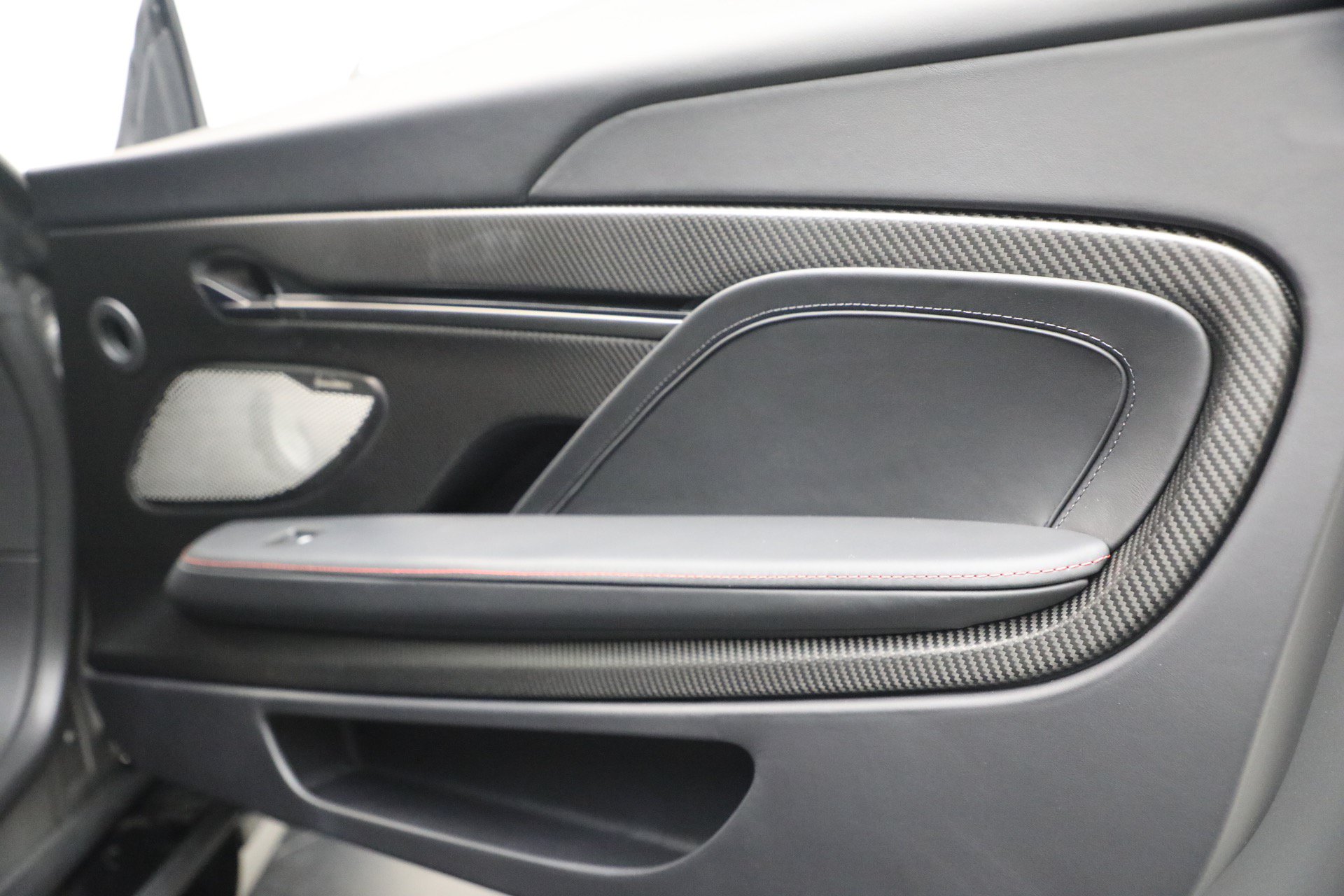 New 2026 Aston Martin Vanquish RWD image 29