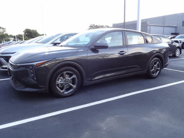 Used 2025 Kia K4 FWD image 3