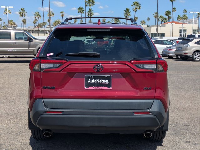 Used 2021 Toyota RAV4 XLE Premium FWD image 7