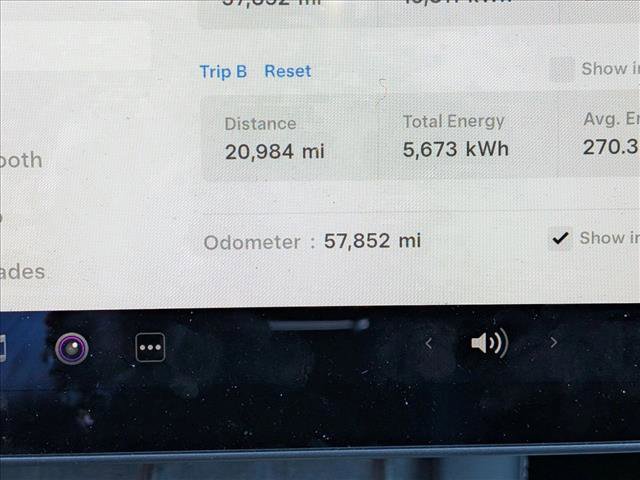 Used 2021 Tesla Model Y Long Range image 11