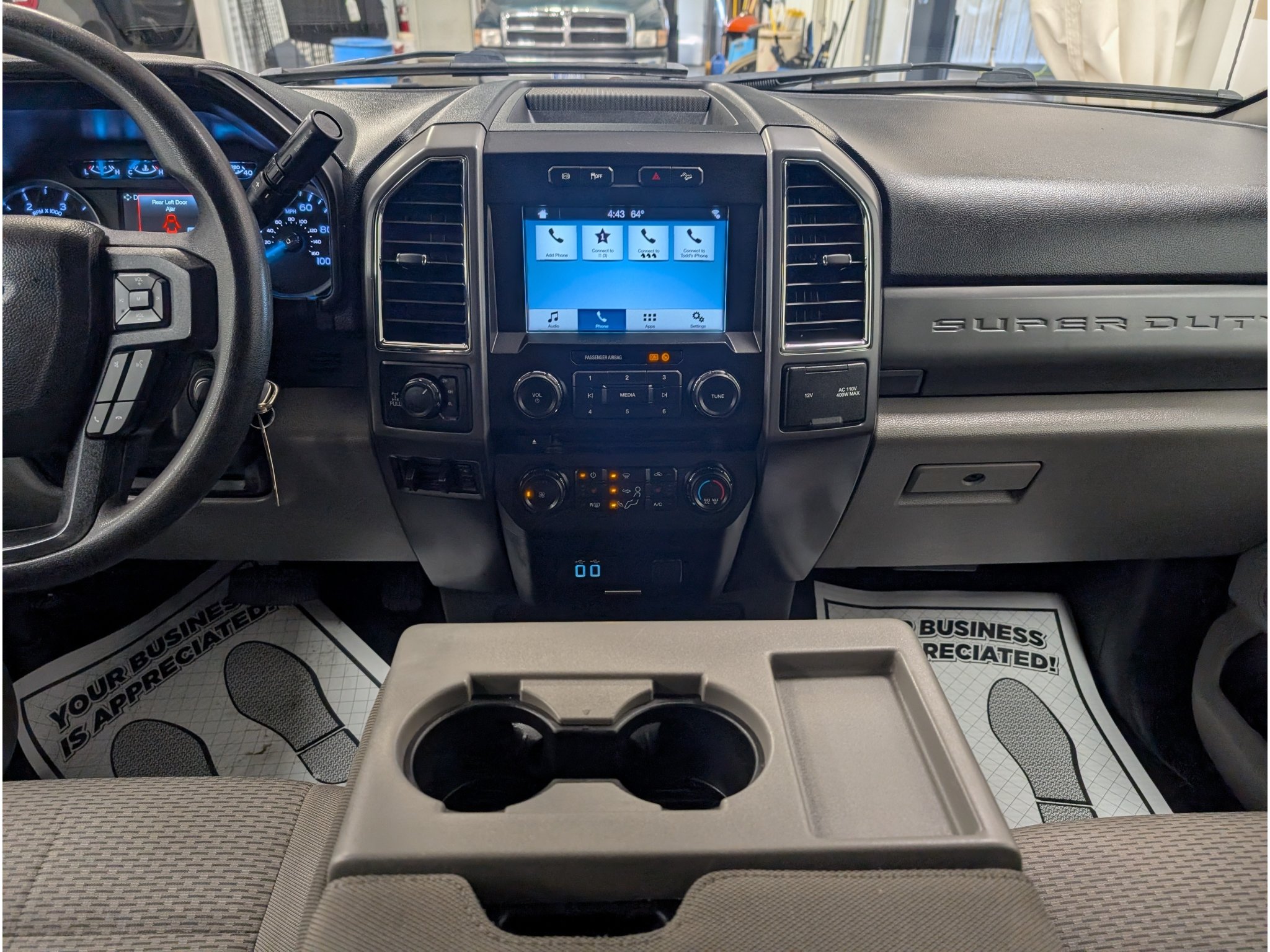 Used 2018 Ford F350 XLT w/ XLT Premium Package AWD/4WD image 14
