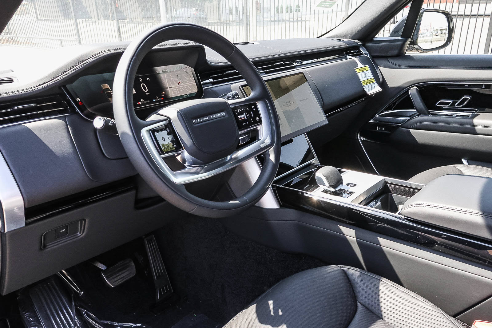 New 2026 Land Rover Range Rover SE AWD/4WD image 22
