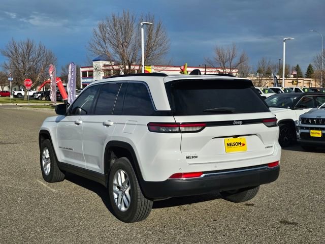Used 2025 Jeep Grand Cherokee Laredo X w/ Luxury Tech Group I AWD/4WD image 9