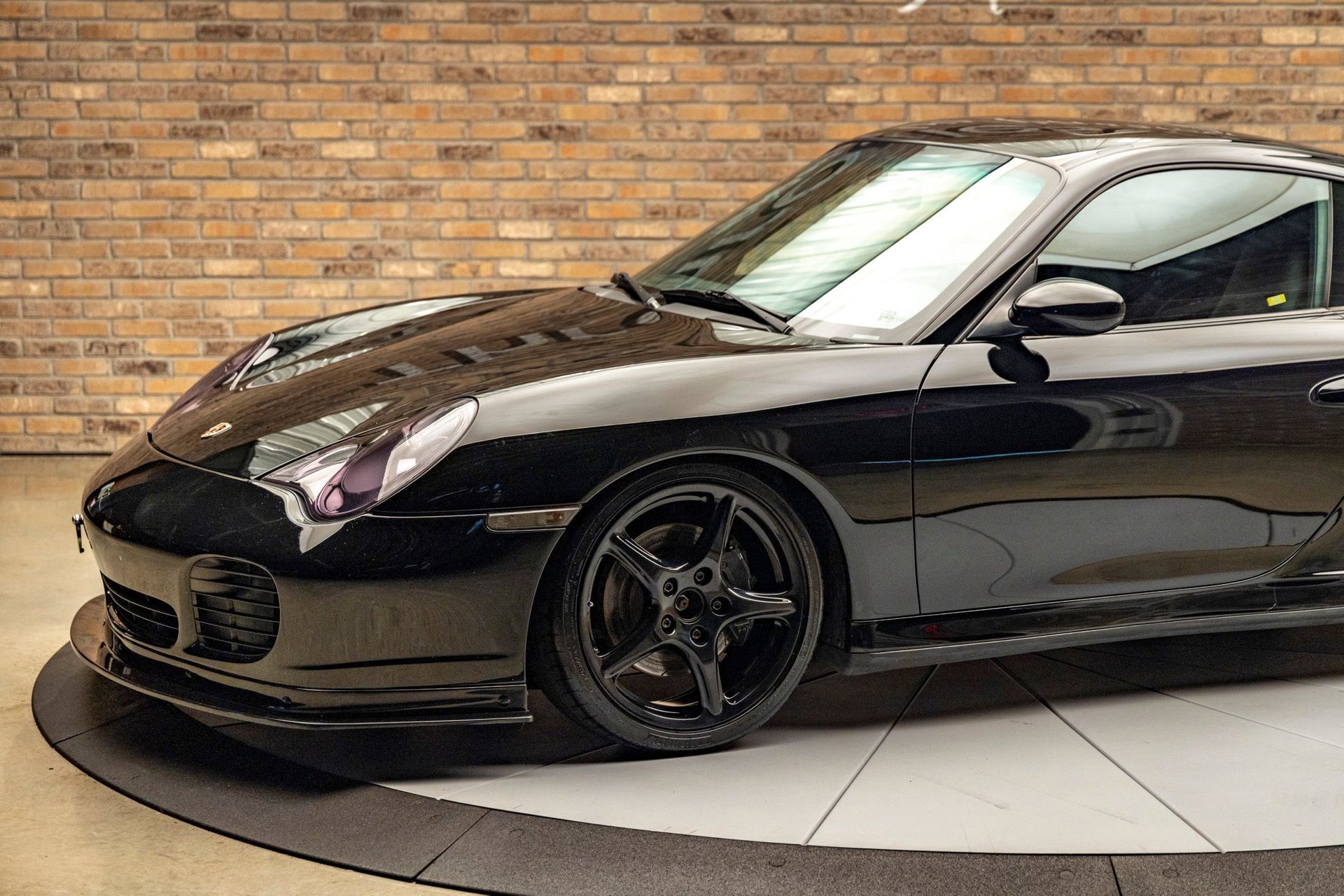 Used 2003 Porsche 911 Turbo image 11