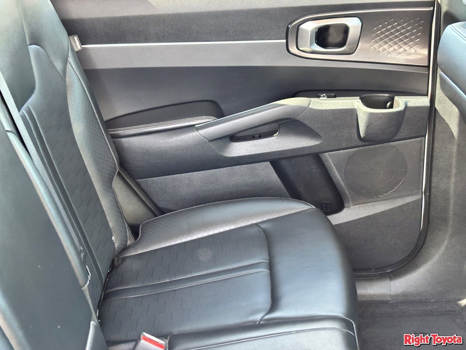 Used 2024 Kia Sorento S FWD image 13